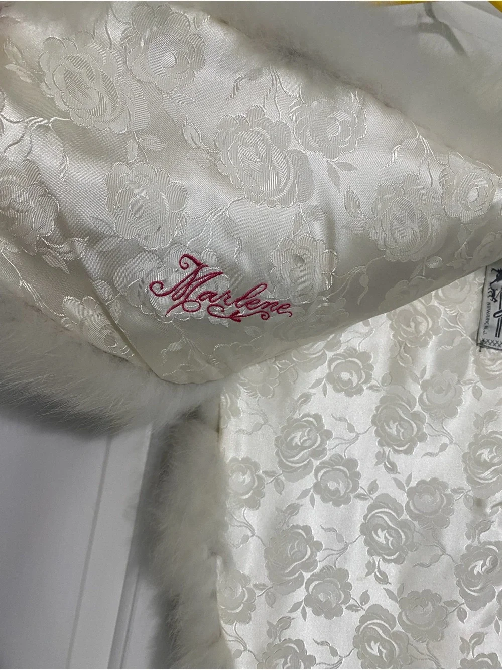 Real Fur - Vintage White Stole/Wrap